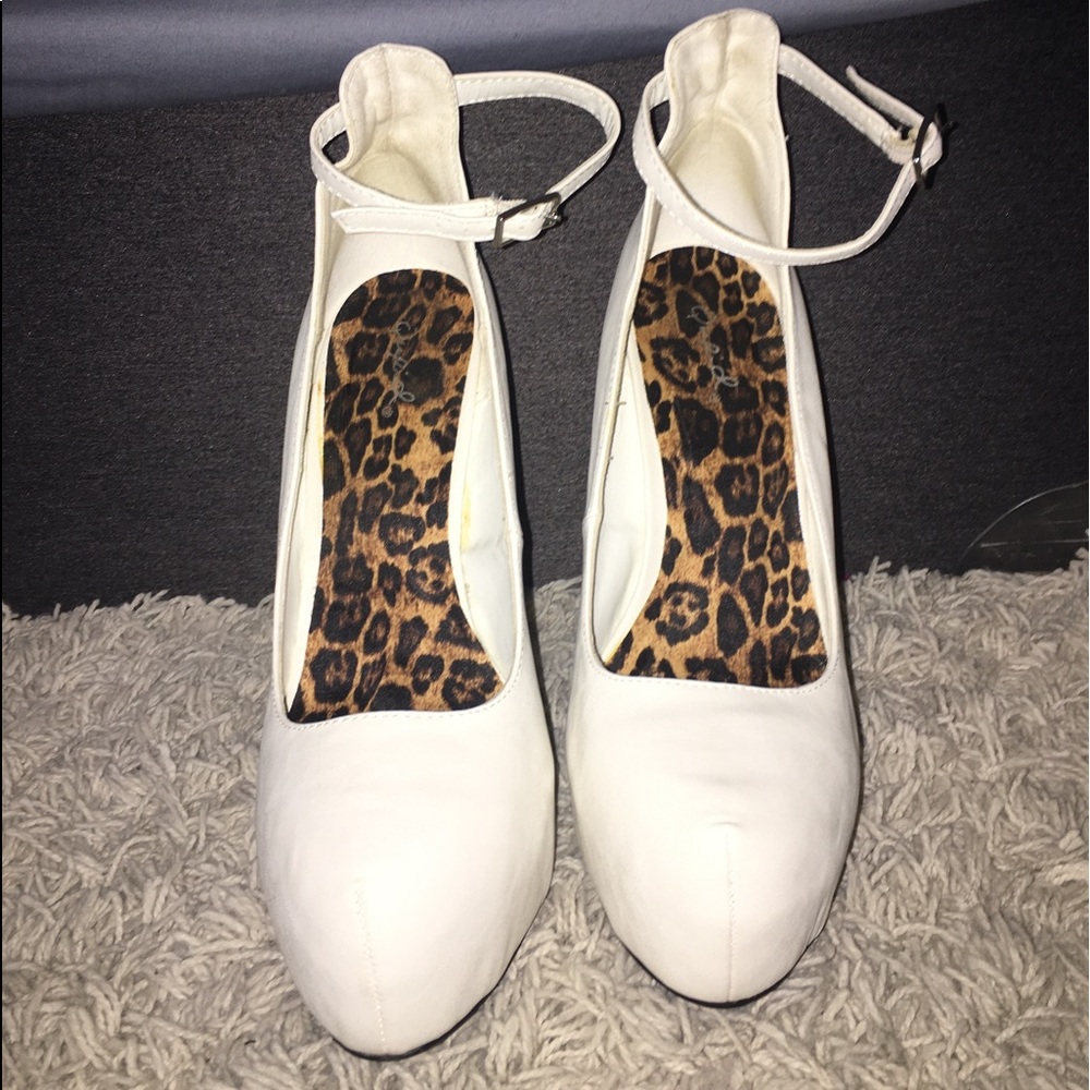 White heels from Ds&W!